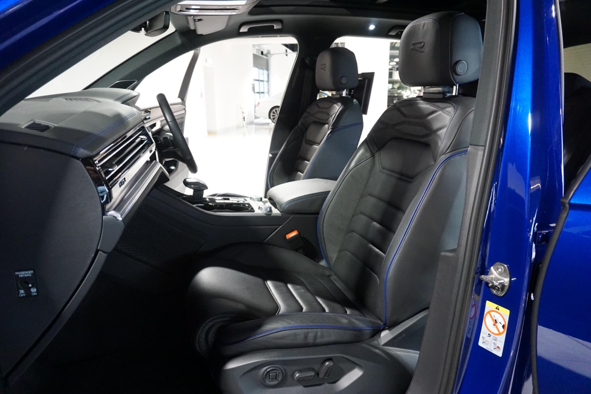 Volkswagen Touareg 3.0 V6 TSI eHybrid 14.3kWh R SUV 5dr Petrol Plug-in Hybrid Tiptronic 4Motion Euro 6 (s/s) (462 ps)